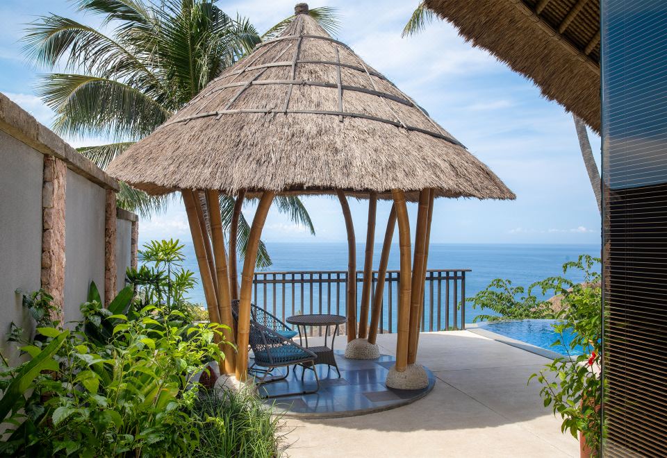 2. 칼란다라 리조트..