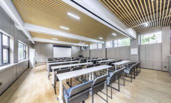 Chengdu Consulate Road, Sichuan University Wangjiang Campus Atour Hotel