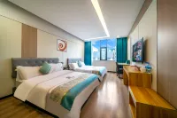 Liping Yihe Shangpin Hotel