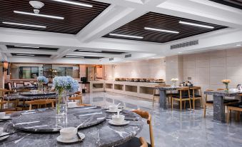 Vienna Classic Hotel (Jiahe Jiulaofeng Scenic Area)