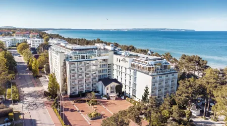 Rugard Thermal Strandhotel Отели в г. Бинц