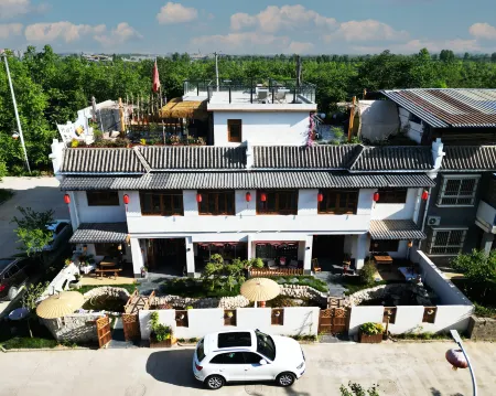 Xi'an Jasmine Tea House Отели рядом с достопримечательностью «Northwestern Polytechnical University (Chang'an Campus)»