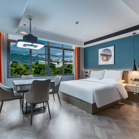 Ease Hotel (ZiGui Qu Yuan Hometown Store)