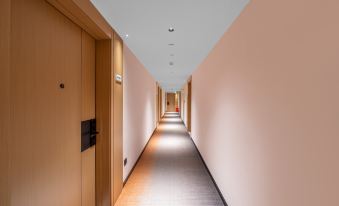 Ni Hao Hotel (Xiantao Sibao Road Fuyoubaojianyuan)