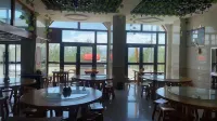Yanhu Zhixing Pinzhi Hotel