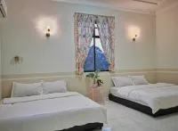 Yussy Homestay at Afamosa Bungalow - 3-Star