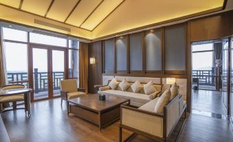 Taihu Longemont Yanhua Hotel
