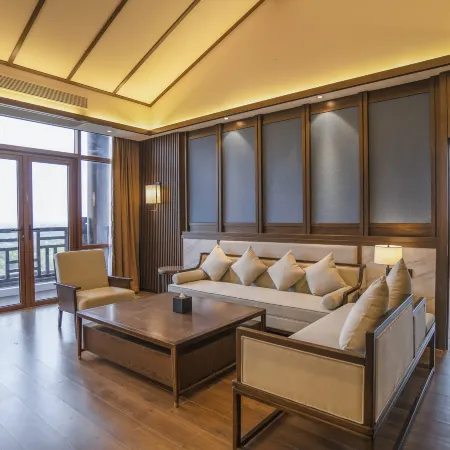 Taihu Longemont Yanhua Hotel