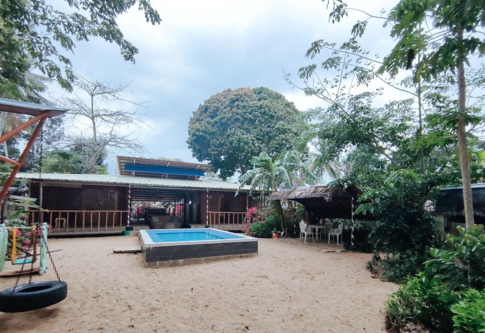 The Clara Beach and Guest House의 외관 이미지