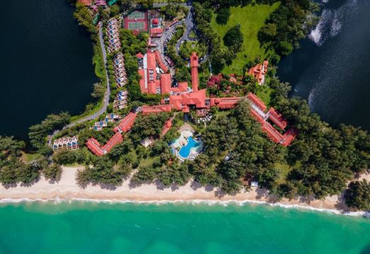 6. 두짓타니 라구나..