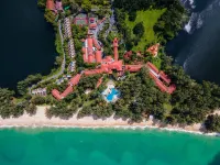 Dusit Thani Laguna Phuket Отели рядом с достопримечательностью «Road Runner Buggy and ATV Adventure Phuket»