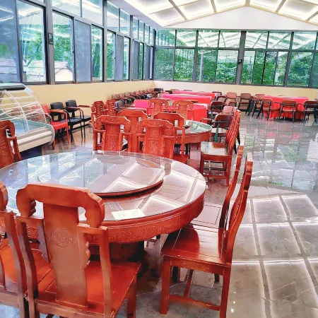 Liuhou College Homestay