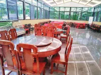 Liuhou College Homestay