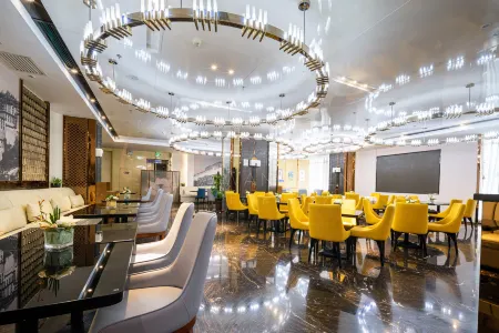 De Ji Lin Ka Hotel Отели рядом с достопримечательностью «Unit Library»