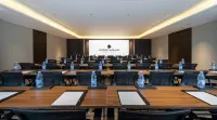 The GiorgioMorandi Hotels (West Railway Station International Convention and Exhibition Center) - جاكوزي