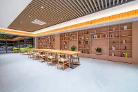 Borrman Hotel (Huai'an Hexia Ancient Town Wu Chengen Former Residence) - parking