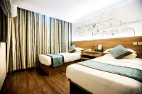 Beijing Zhong'an Hotel ( Near metro,Tian'anMen,Forbidden City. Free laundry and tourism service)