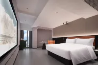 Meiao Gaokong Riverview Hotel (Changsha Poly International Plaza Bishahu Subway Station Branch)