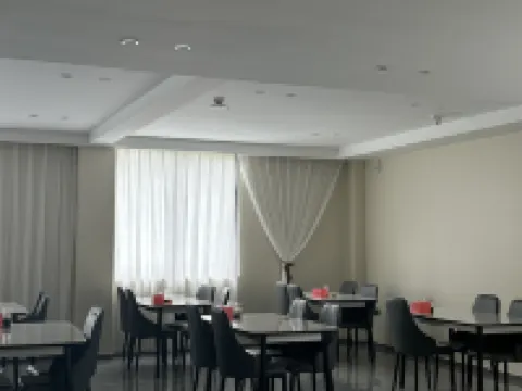 Home Inn Ruibai Cloud Hotel (Lishui Songyang Old Street Branch) Hotels in Songyang