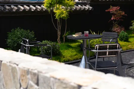 LA MA Hotel
