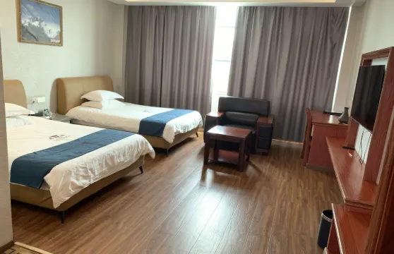 定日拉堆大酒店