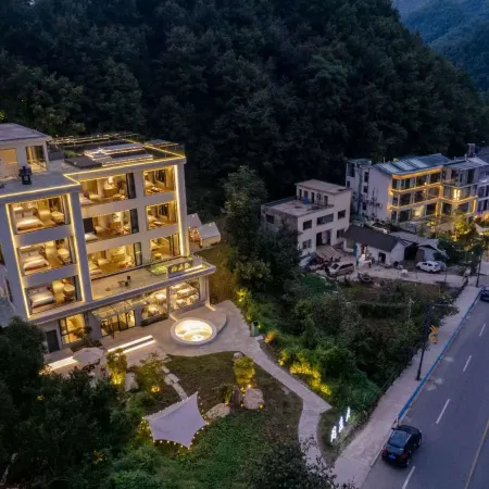 Xiantingxu Homestay (Laojunshan Zhongling Cableway Branch)
