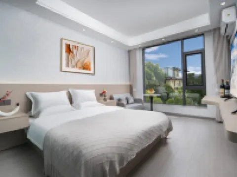 Moonlight · Shiyue | New Luxury Concept Projection Scenic Resort Hotel (The Old Town of Lijiang) Hotels in Lijiang