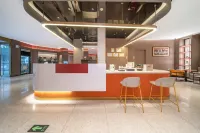 Borrman Hotel (Songshan Scenic Area Shaolin Avenue)