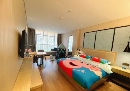 Echarm Hotel (Guiyang Municipal Government Lincheng West Road Metro Station)