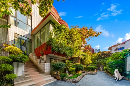 PuYuan Laoyangfang Huayuan GuestHouse (Xi'an Library Metro Station) Отели рядом с достопримечательностью «Xi'an Consulate Area»