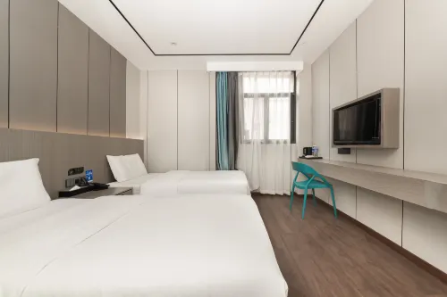 Huijin Business Hotel