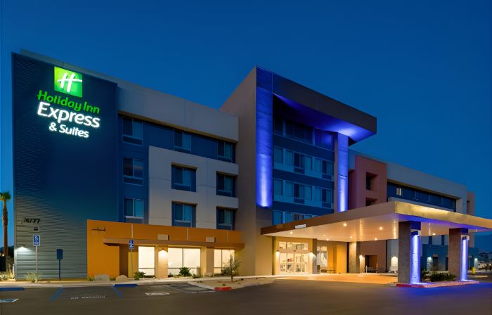 Holiday Inn Express & Suites PALM DESERT - MILLENNIUM by IHG