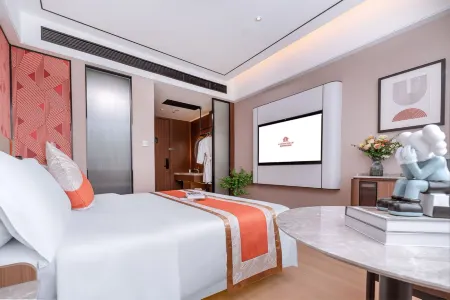 Molin Hotel (Liuzhou Rongshui  Lusheng Square)