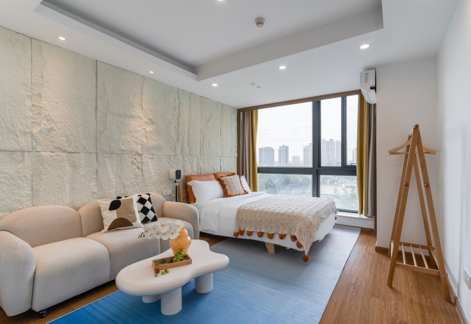 선전 허펑 호텔의 아늑한 객실 내부 사진