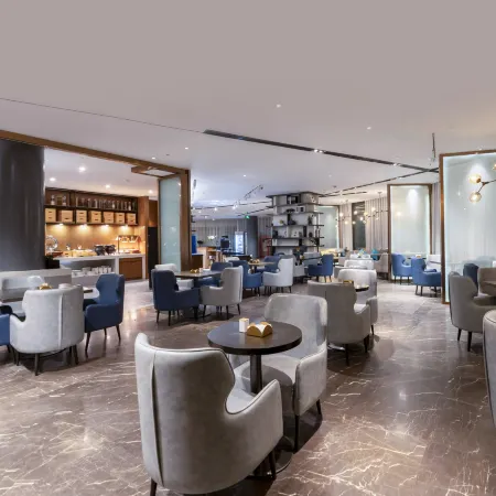 Ibis Styles Hotel (Suzhou The Gate of the Orient) Отели рядом с достопримечательностью «Озеро Цзинцзи»