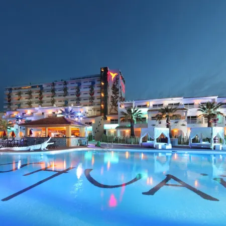Ushuaïa Ibiza Beach Hotel - Adults Only - Club Entrance Included