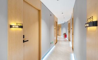 Shanghai Aiding Fashion Hotel
