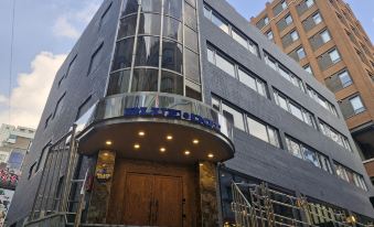 Bluedot Poshtel