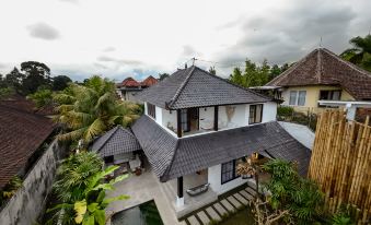 Putri Salju Villa by EVDEkimi – Scenic terrace in the artistic heart of Ubud - Long stay extras