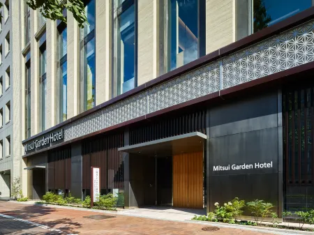 Mitsui Garden Hotel Ginza-Gochome Отели рядом с достопримечательностью «Teikyo Heisei University»
