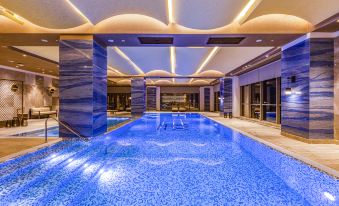 3. Hilton S..