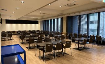 Smile Hotel Premium Osaka Hommachi
