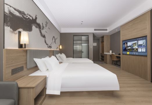 1. 상하이 윤푸 호..