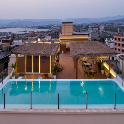 Mile Qinglanju Hot Spring Resort Hotel Hotels near Mile Temple