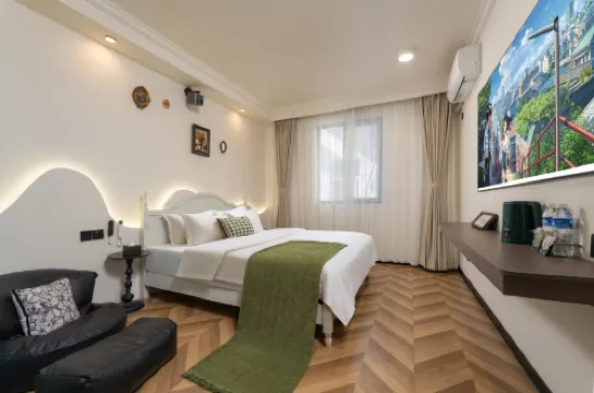 Luoyang Puyuan Home stay (Jianxi Wanda Store, the Pearl River Road Food Plaza, Wangfujing,)