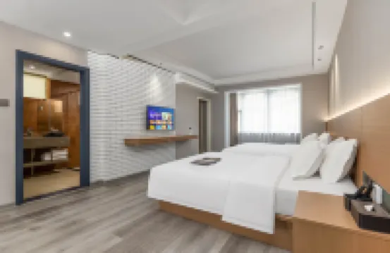 華公館·玉酒店（桂林火車站西山公園店） 鄰近桂林西山景區的酒店