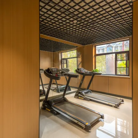 Hot Spring Hotel, Menghai