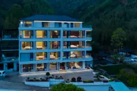 Yunlu Li Qingye Homestay (near Yalu Rafting)