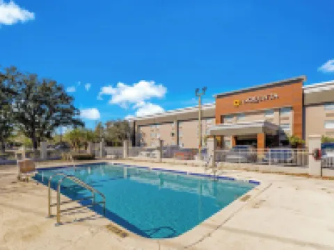 La Quinta Inn & Suites by Wyndham Jacksonville Mandarin Hoteles en Condado de Duval