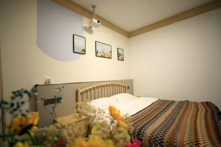 Xiaojin Yujian · Shanli Homestay Отели в г. Сиаоцзинь